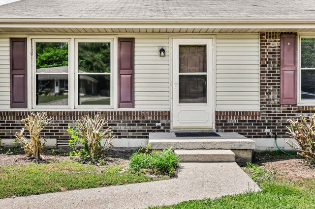 3104 Spring Creek Ct, Clarksville, TN 37040