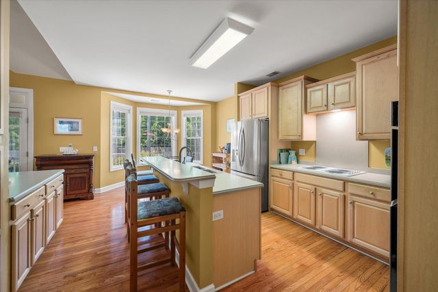 3525 Flowering Oak Way, Mount Pleasant, SC 29466