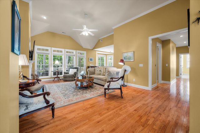3525 Flowering Oak Way, Mount Pleasant, SC 29466