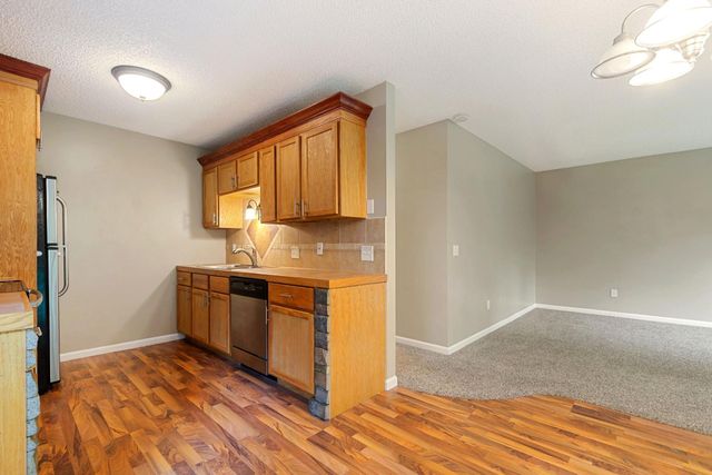 8773 Maplebrook Parkway N, Brooklyn Park, MN 55445