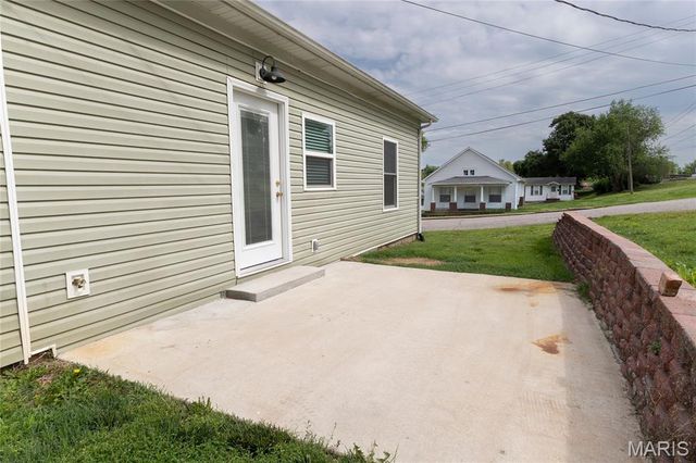 327 N 7th Street, Festus, MO 63028