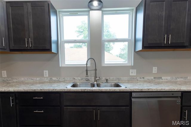 327 N 7th Street, Festus, MO 63028