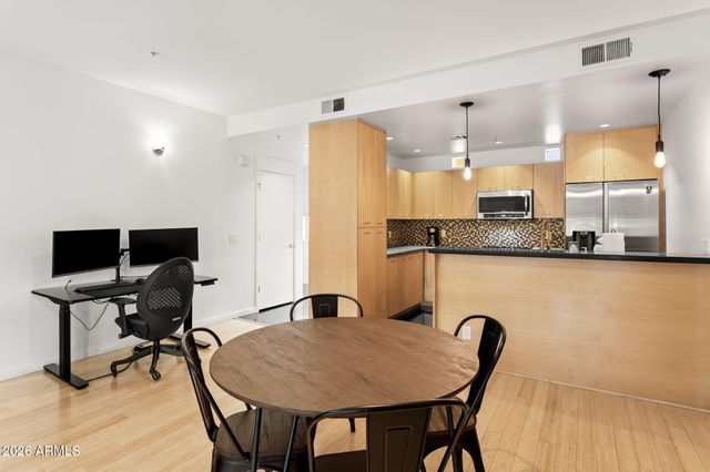 1111 W UNIVERSITY Drive 2008, Tempe, AZ 85281