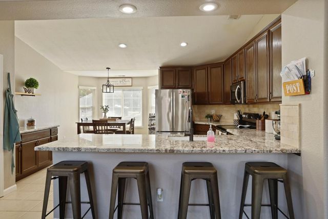 1278 David Dr, Oakdale, CA 95361