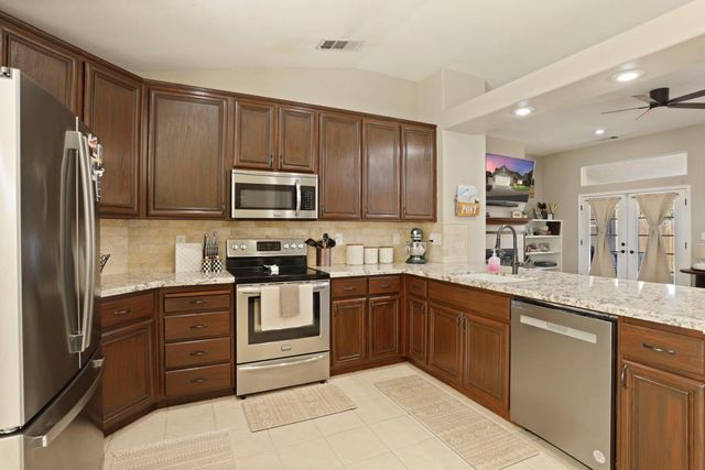 1278 David Dr, Oakdale, CA 95361