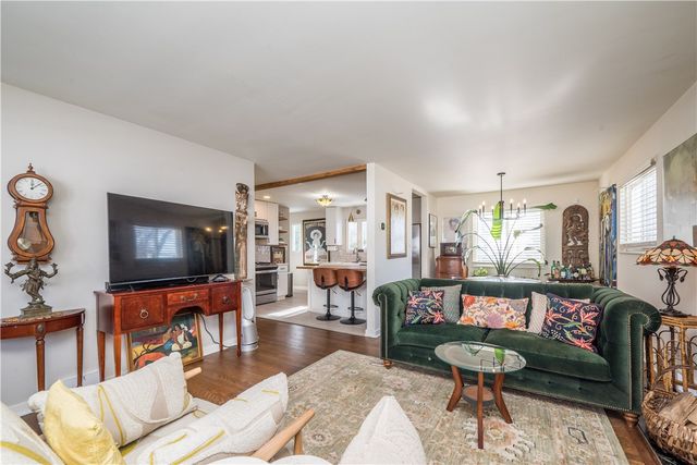 502 Moreland Dr., Mt Lebanon, PA 15243