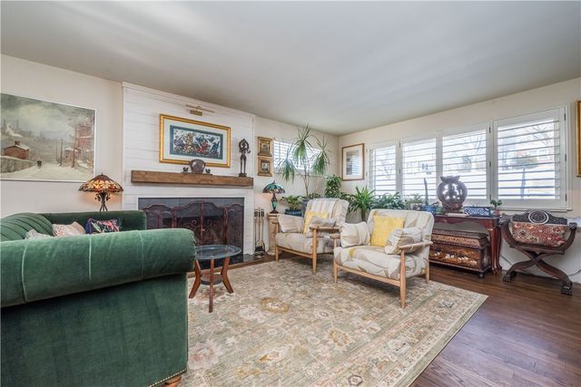 502 Moreland Dr., Mt Lebanon, PA 15243