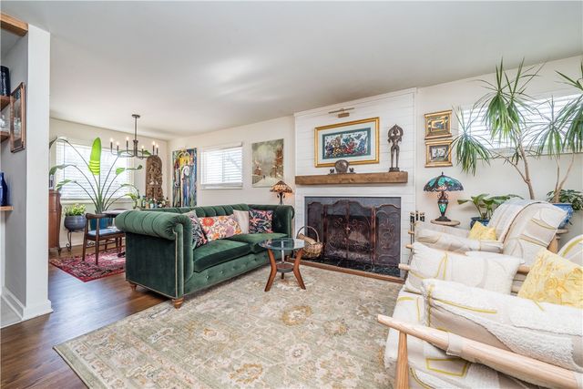 502 Moreland Dr., Mt Lebanon, PA 15243