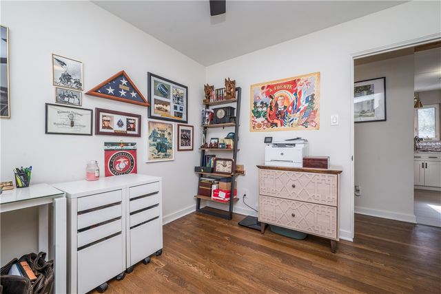 502 Moreland Dr., Mt Lebanon, PA 15243