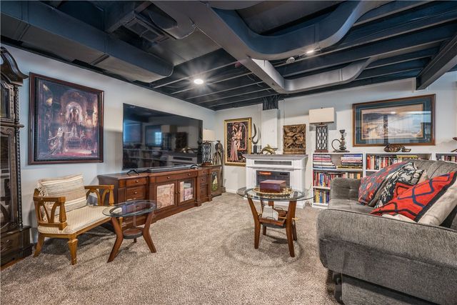 502 Moreland Dr., Mt Lebanon, PA 15243