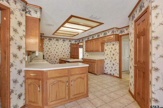 19606 Norfolk Drive, Flint, TX 75762