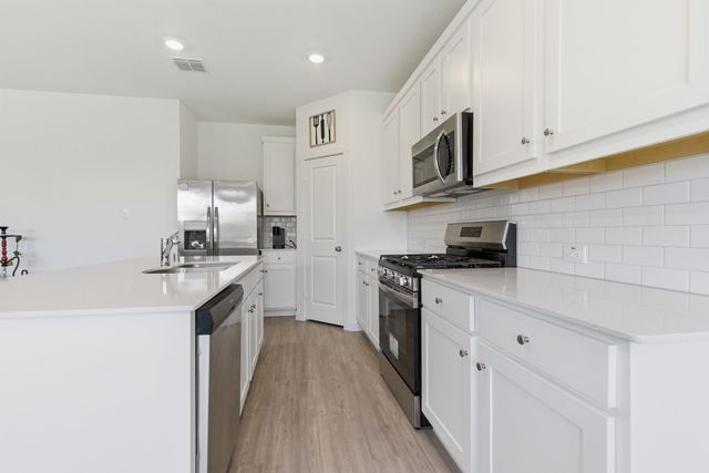 339 Texas Trail, Justin, TX 76247