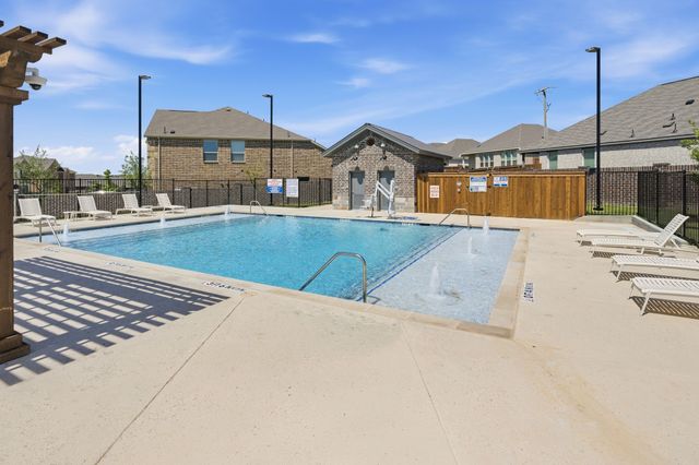 339 Texas Trail, Justin, TX 76247