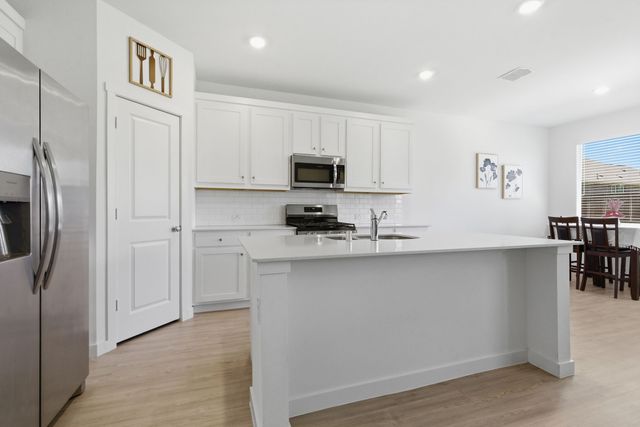 339 Texas Trail, Justin, TX 76247