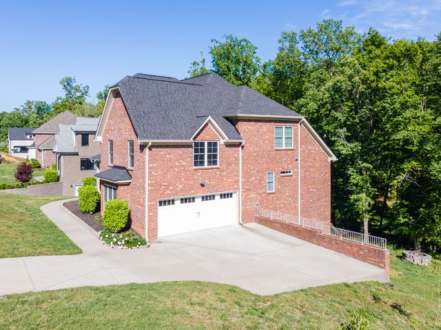 7166 Kyles Creek Dr, Fairview, TN 37062