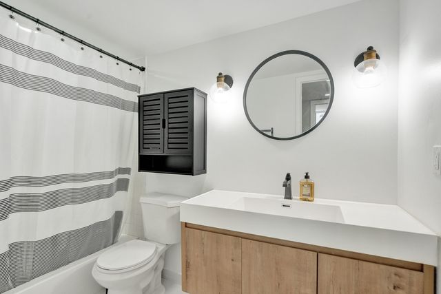 600 Three Islands Boulevard 615, Hallandale Beach, FL 33009