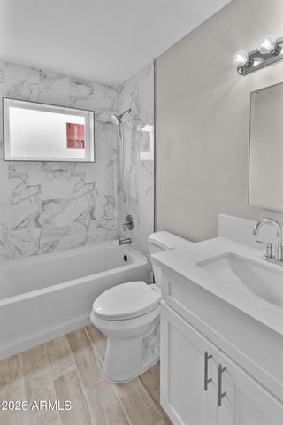 5647 W ROMA Avenue, Phoenix, AZ 85031