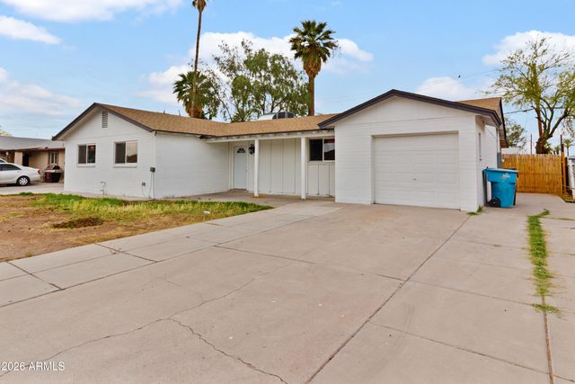 5647 W ROMA Avenue, Phoenix, AZ 85031