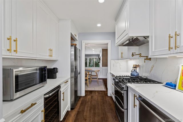 36 Waters Edge, Rye, NY 10580