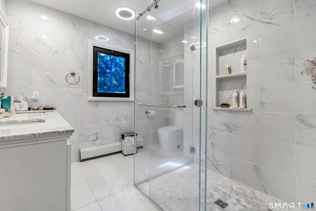 68 Parry Road, Stamford, CT 06907
