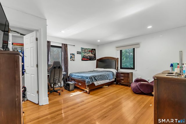 68 Parry Road, Stamford, CT 06907