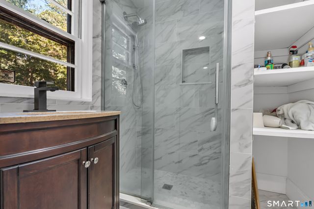 68 Parry Road, Stamford, CT 06907