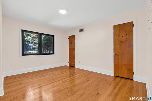 68 Parry Road, Stamford, CT 06907