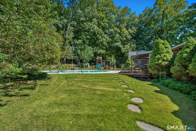 68 Parry Road, Stamford, CT 06907