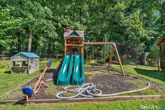 68 Parry Road, Stamford, CT 06907