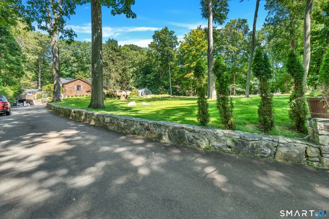 68 Parry Road, Stamford, CT 06907