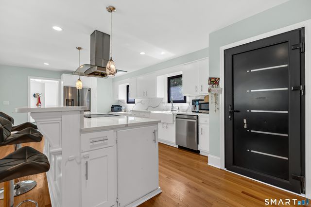 68 Parry Road, Stamford, CT 06907