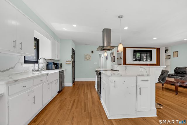 68 Parry Road, Stamford, CT 06907