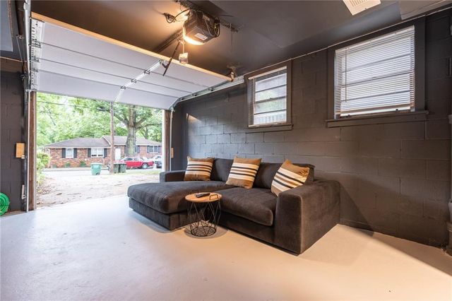 422 Dorsey Road, Atlanta, GA 30354