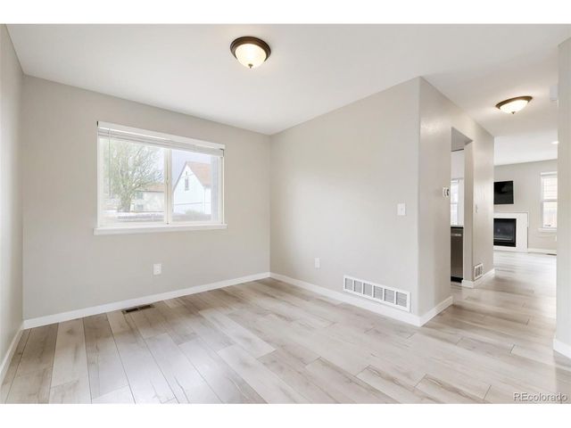 12831 Royal Ct, Broomfield, CO 80020