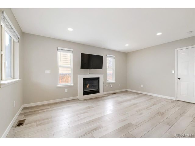 12831 Royal Ct, Broomfield, CO 80020