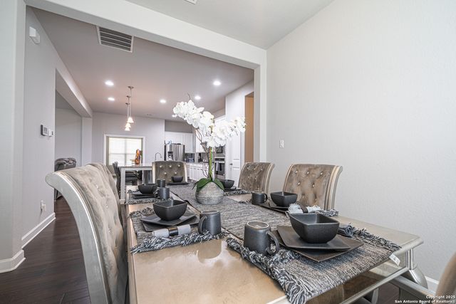 8919 Monument Parke, San Antonio, TX 78254