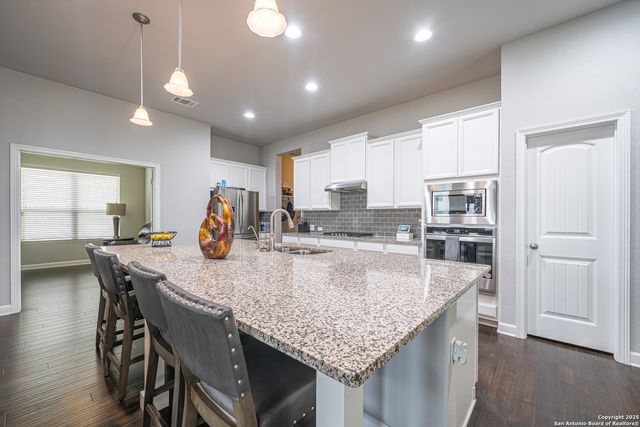 8919 Monument Parke, San Antonio, TX 78254