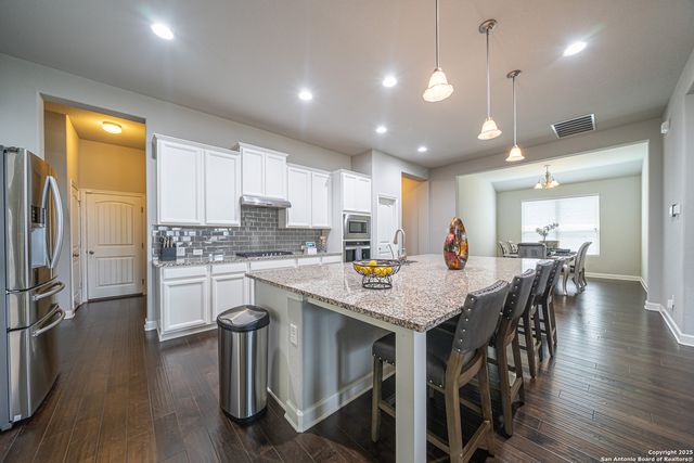 8919 Monument Parke, San Antonio, TX 78254