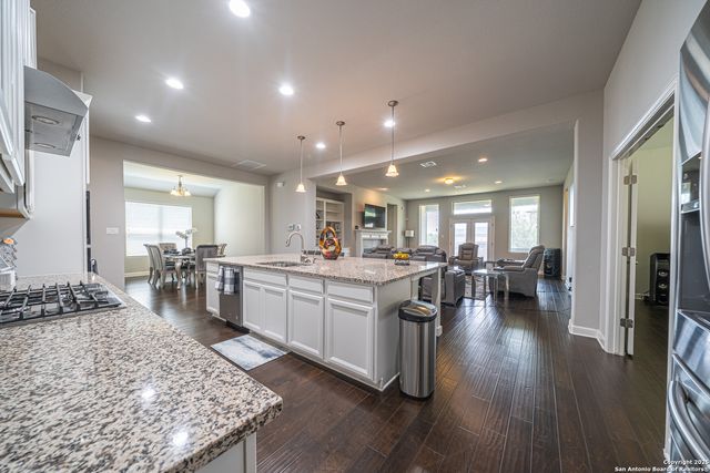 8919 Monument Parke, San Antonio, TX 78254