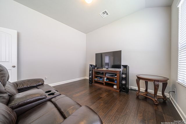 8919 Monument Parke, San Antonio, TX 78254