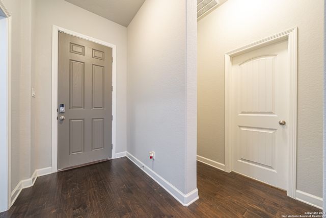 8919 Monument Parke, San Antonio, TX 78254