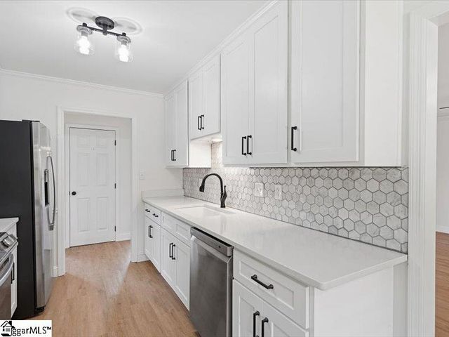 233 Summerfield Road, Moore, SC 29369