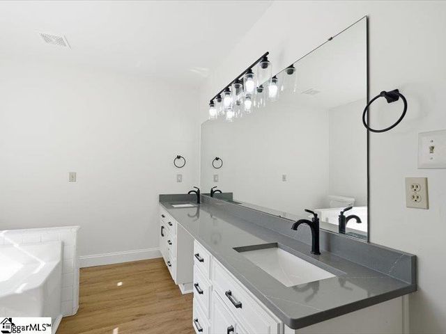 233 Summerfield Road, Moore, SC 29369