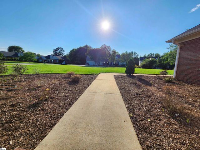 233 Summerfield Road, Moore, SC 29369