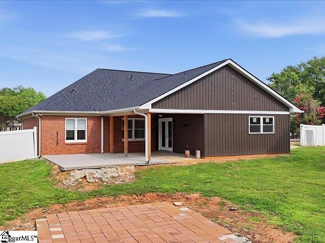 233 Summerfield Road, Moore, SC 29369