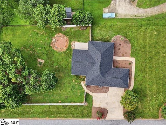 233 Summerfield Road, Moore, SC 29369