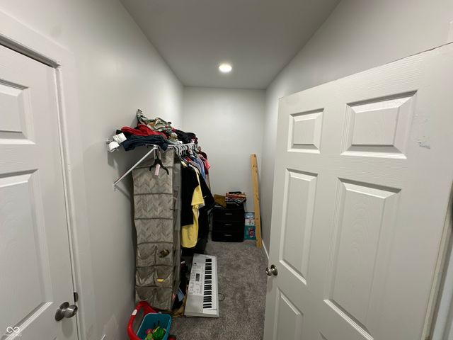 1521 Indiana Avenue, Columbus, IN 47201