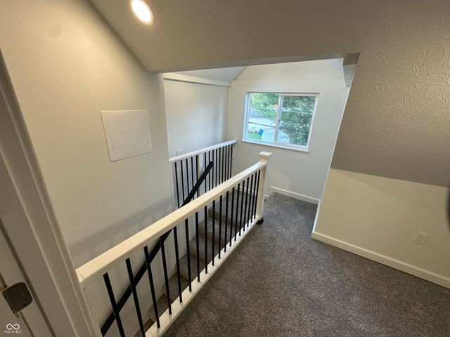 1521 Indiana Avenue, Columbus, IN 47201