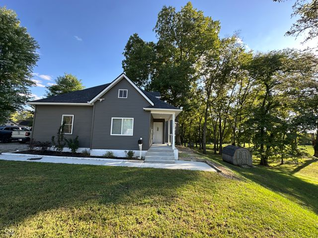 1521 Indiana Avenue, Columbus, IN 47201