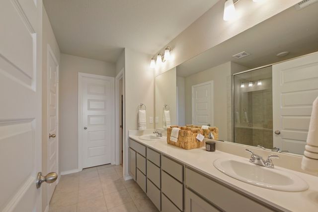 2930 Dixondale Drive, Fort Worth, TX 76108